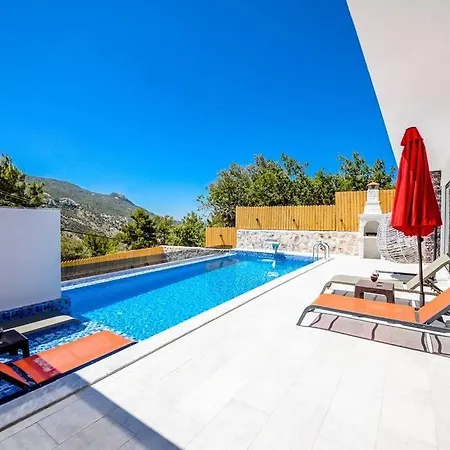 Вилла Peaceful Private Pool And Jacuzzi *