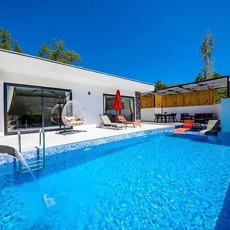 Peaceful Private Pool And Jacuzzi Вилла